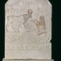 Stèle de Padibastet adorant la statue du taureau Apis
