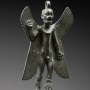 Mésopotamie (Irak actuel)  Vers 911-610 avant J.-C. Bronze Figurine du démon Pazuzu H. 15 ; l. 8,6 cm Paris, musée du Louvre © Musée du Louvre, dist. RMN-GP / Thierry Ollivier