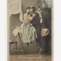« La Blanchisseuse », extrait d'une série de cinq cartes postales, Paris, entre 1862 et 1905. Carton, impression couleur. Collection Mucem © Mucem/Yves Inchierman 