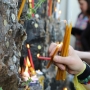 Rituels votifs à l’extérieur du monastère de saint Georges, Manoël Pénicaud, Büyükada, Turquie, 2014, MuCEM / IDEMEC