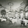 Hôtel Negresco, vue de la salle à manger, Nice (Alpes-Maritimes, France). Photographie anonyme, vers 1911-1913.© SIAF /Cité de l’architecture & du patrimoine/Archives d’architecture du xxe siècle