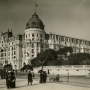 Hôtel Negresco, vue extérieure, Nice (Alpes-Maritimes, France). Photographie de J. Giletta, vers 1911-1913.© SIAF /Cité de l’architecture & du patrimoine/Archives d’architecture du xxe siècle