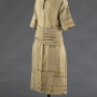 Paul Poiret. Robe et ceinture, vers 1912. Toile de lin, broderie à jours de fils de coton. Palais Galliera - musée de la Mode de la Ville de Paris. GAL2008.1.1.  Photo © Paris Musées / Palais Galliera, musée de la Mode de la Ville de Paris